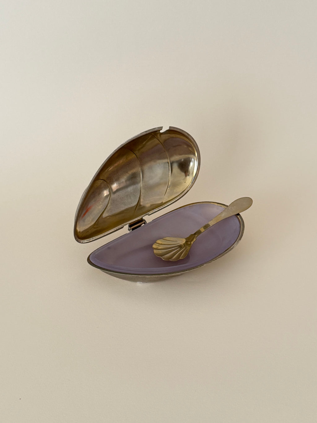 Vintage Shell Serving Dish